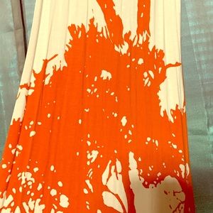 Gadogado long dress. Zip up back.